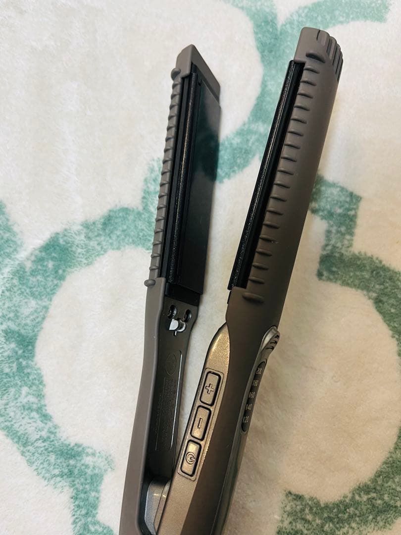 マグネットヘアプロ ストレートアイロンS