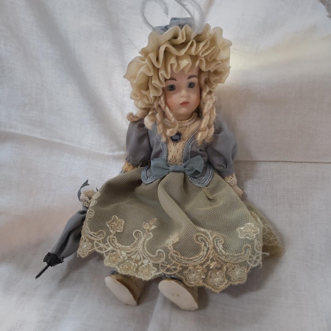 ミニョネット　アンティークドールリプロ　人形　ブリュ風