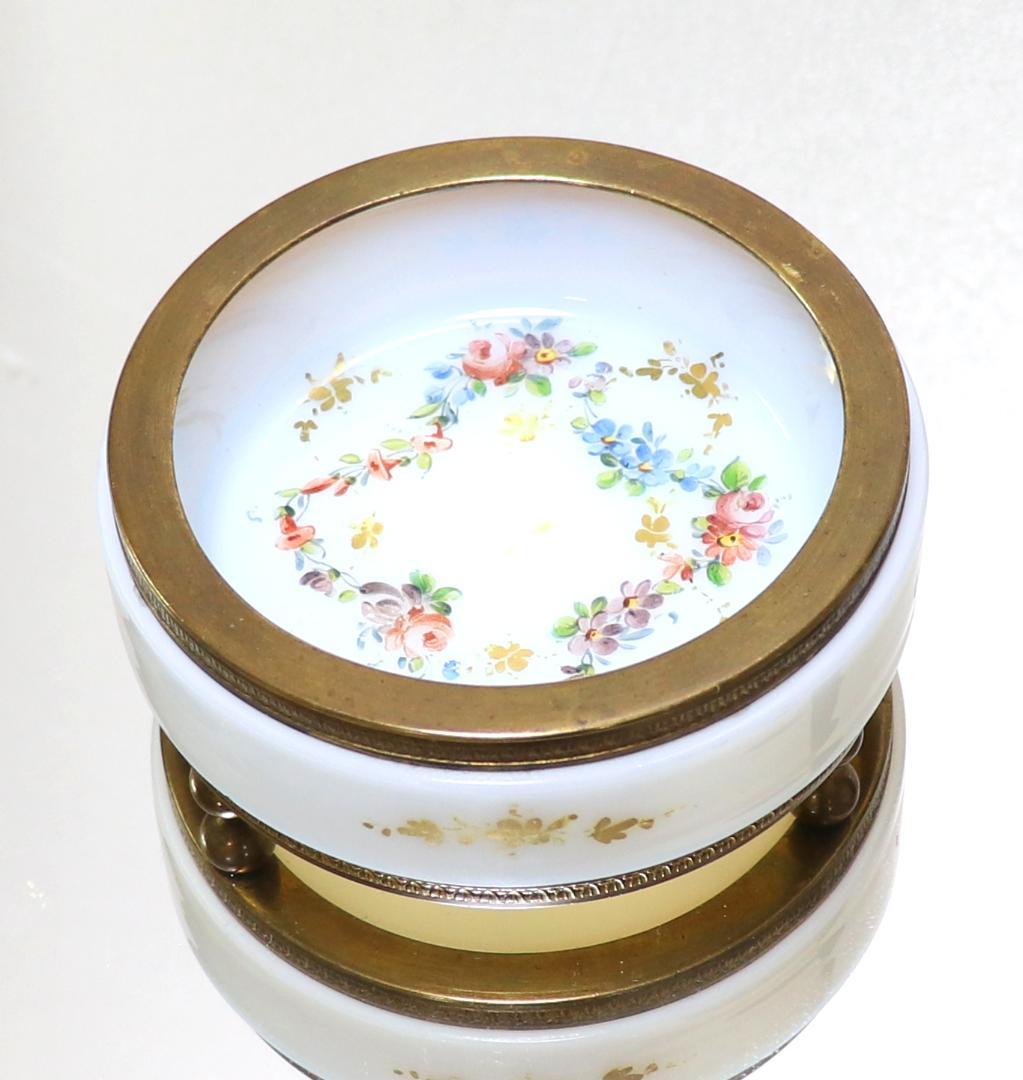 オールド・バカラ エナメル彩金彩薔薇文ブロンズ装飾オパーリンクリスタル製灰皿