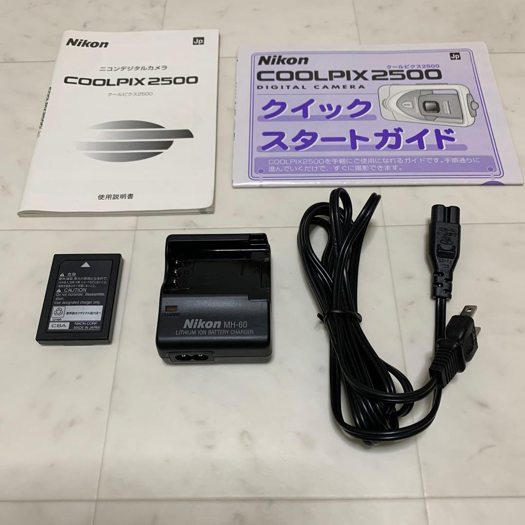 Nilon CooLPIX 2500 デジタルカメラ　クールピクス