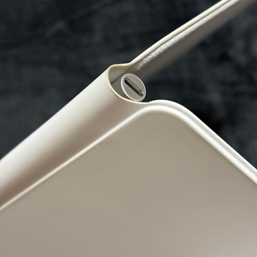 キーボード iPad Pro 12.9 / Air 13 Magic Keyboard