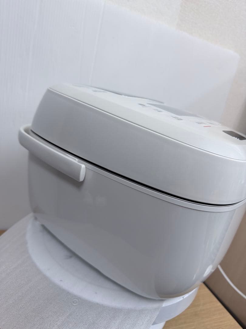 Panasonic 可変圧力 IH 炊飯器SR-PB108 2019年製