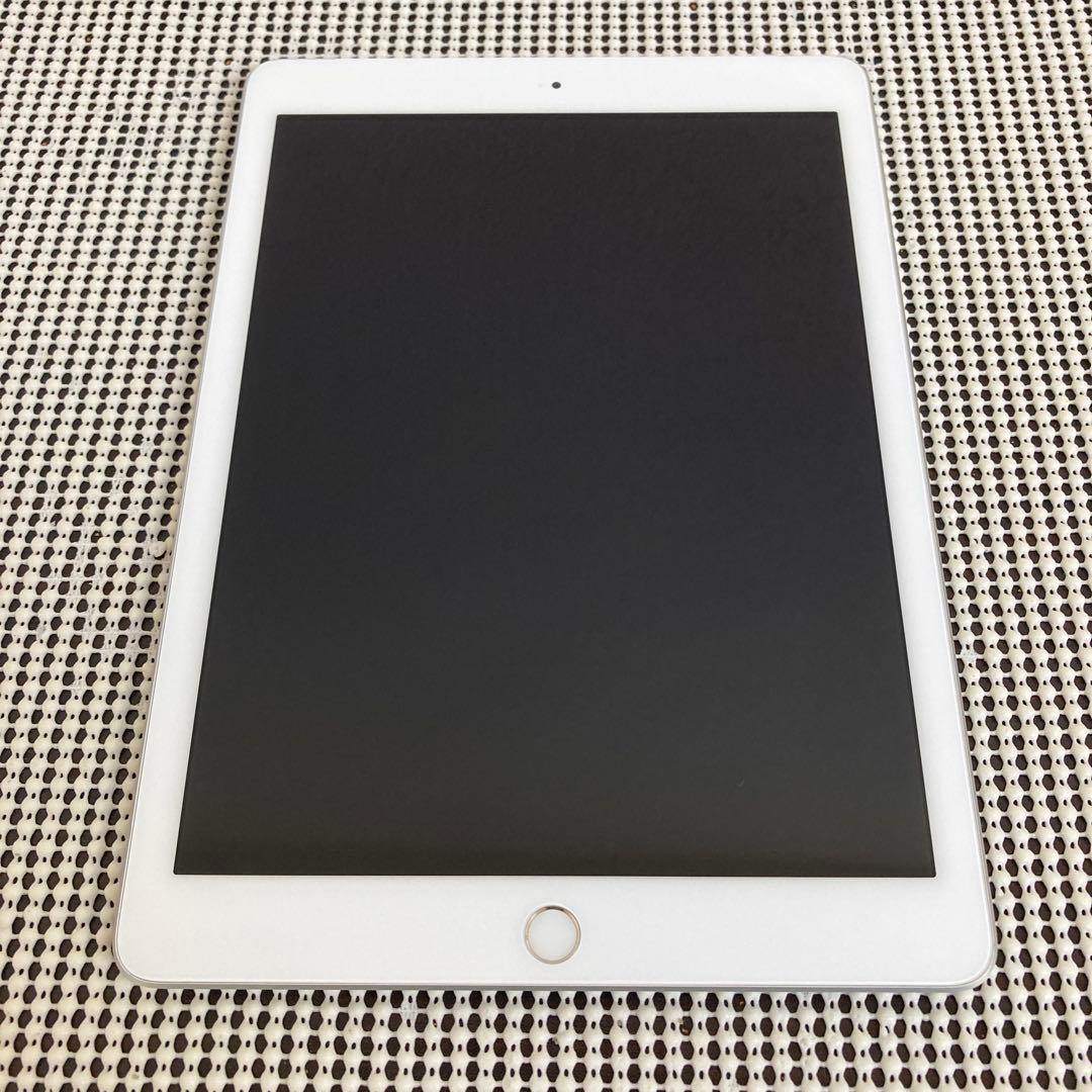 60 極美品新品級☆電池ほぼ新品☆iPad6 第6世代 32GB SIMフリー☆