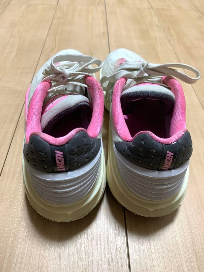 最終価格 レア ナイキ GTカット2 ミルクピンク②