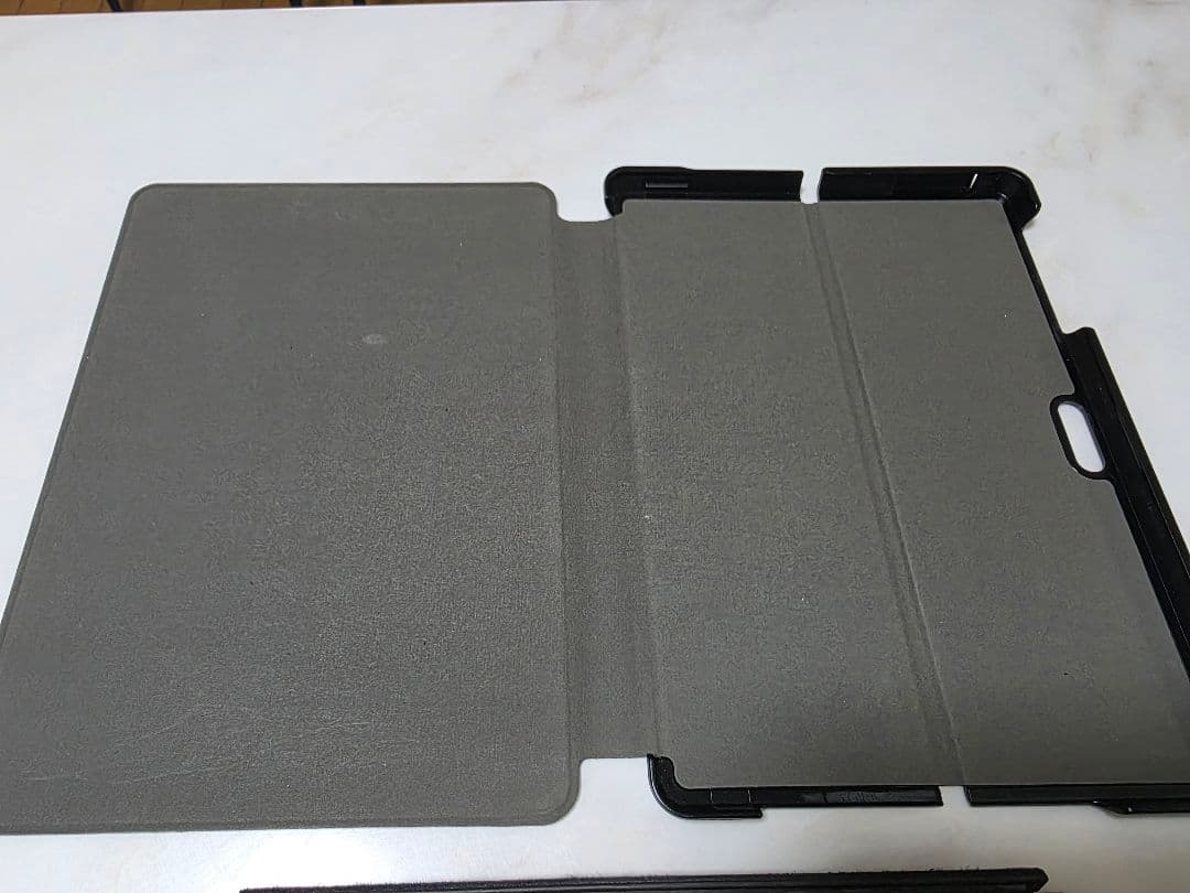 Microsoft Surface Go 2 キーボード付き本体　中古　初期化済