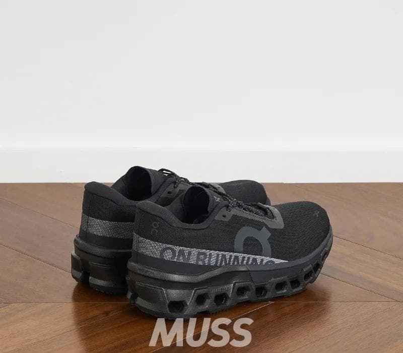 on Cloudmonster2 ×クラウドモンスター ブラック 28cm