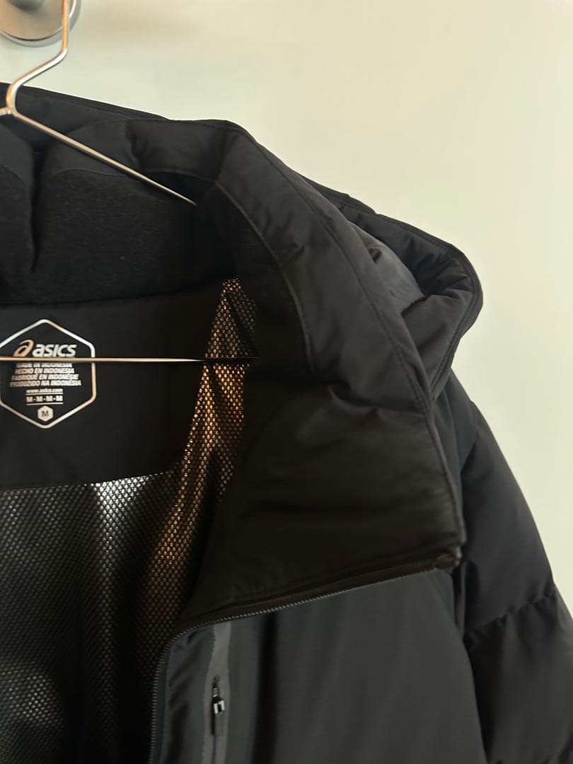 asics ダウンジャケット ユニセックス Mサイズ