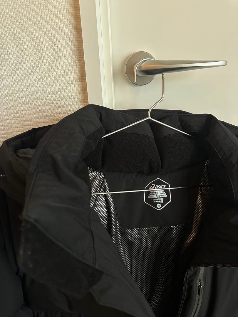 asics ダウンジャケット ユニセックス Mサイズ
