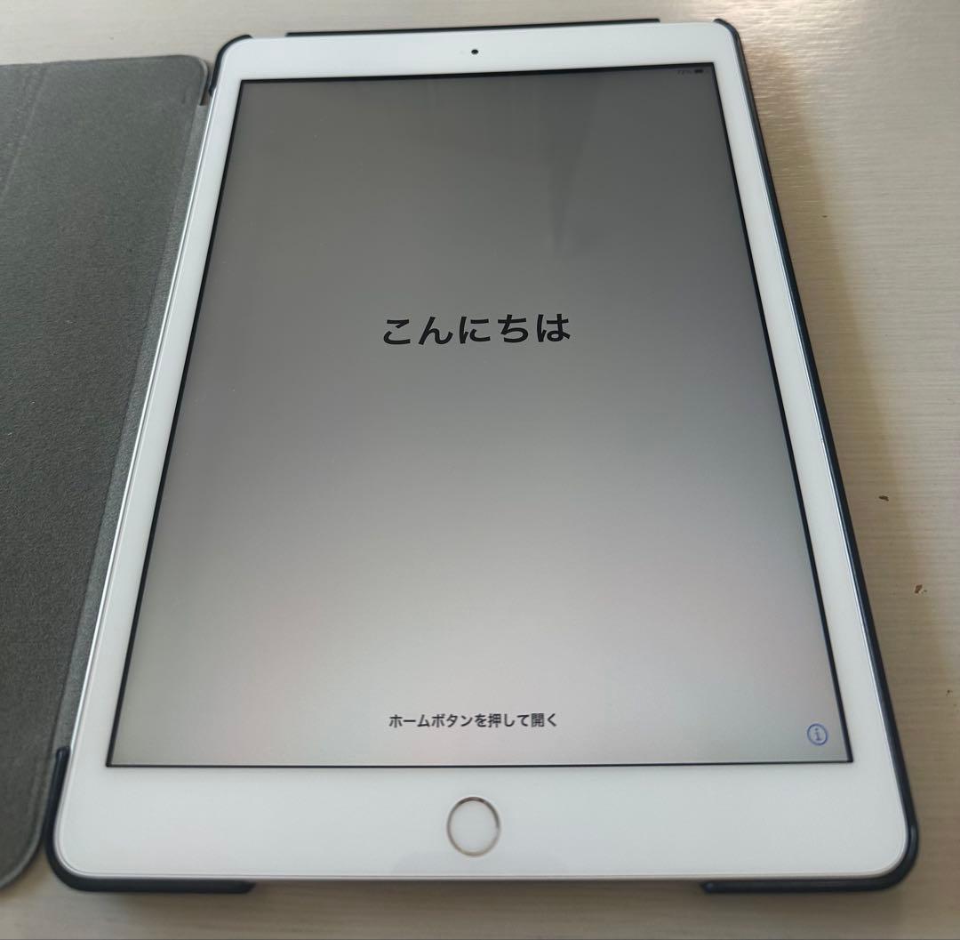 Apple iPad シルバー 本体　第7世代　32GB