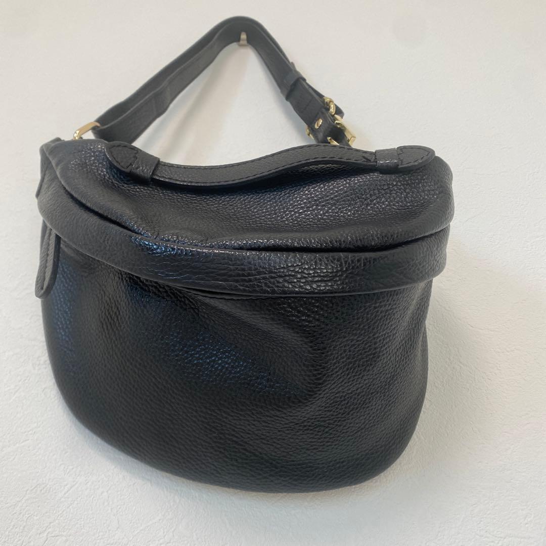 【未使用品】AULENTTI 黒 レザー ボディバッグ 調整可能