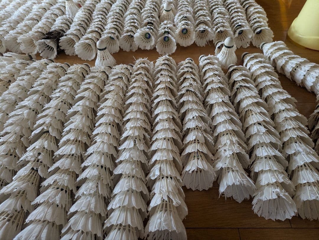 バドミントンの羽根845個！シャトル中古　野球の練習などに