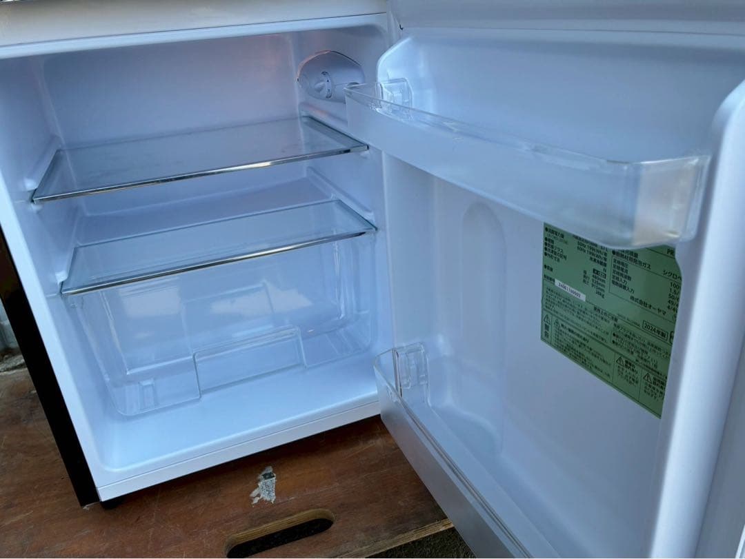 【美品】オーヤマ 冷蔵庫PRR-082D-B 黒 レトロ コンパクト