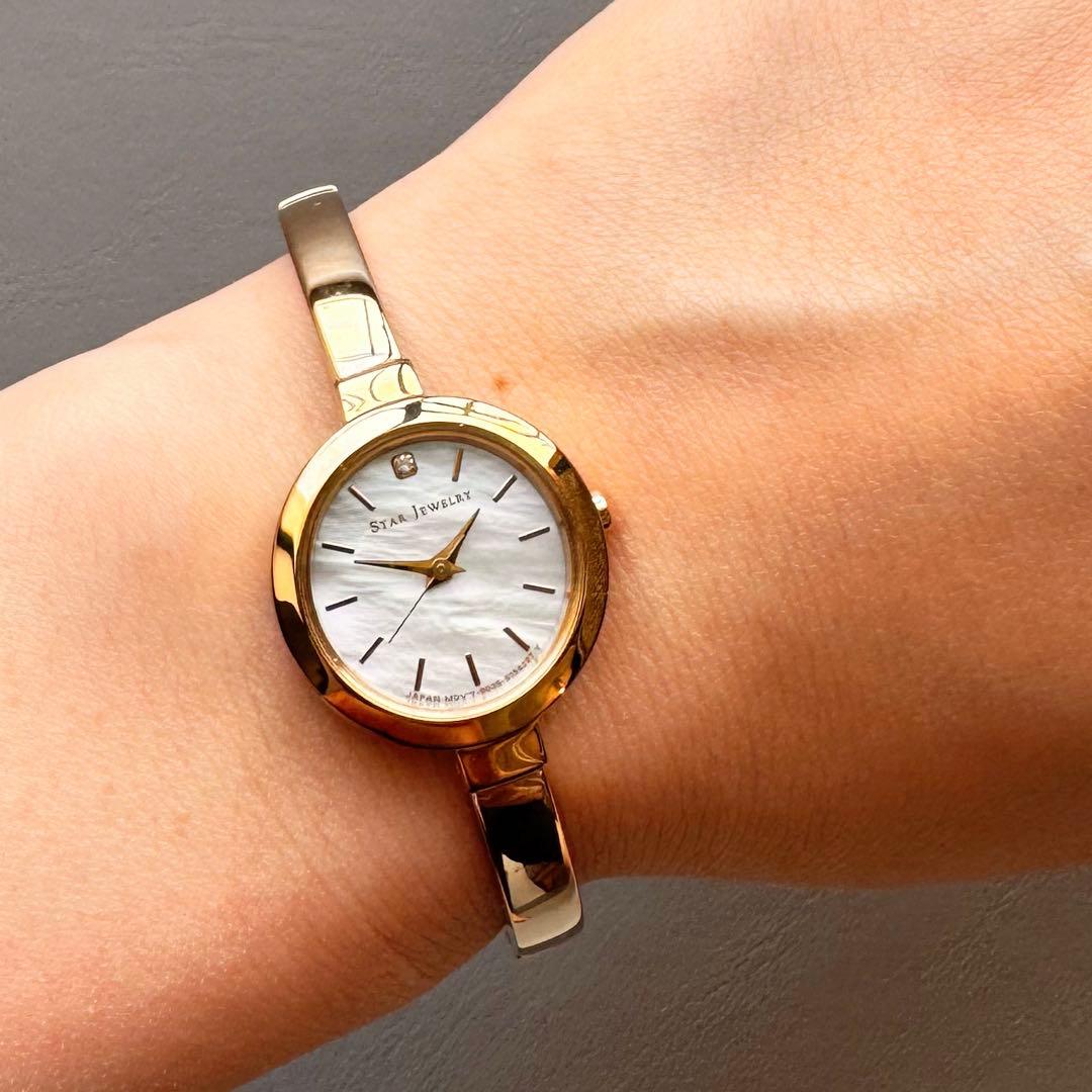 スタージュエリー　ソーラー腕時計