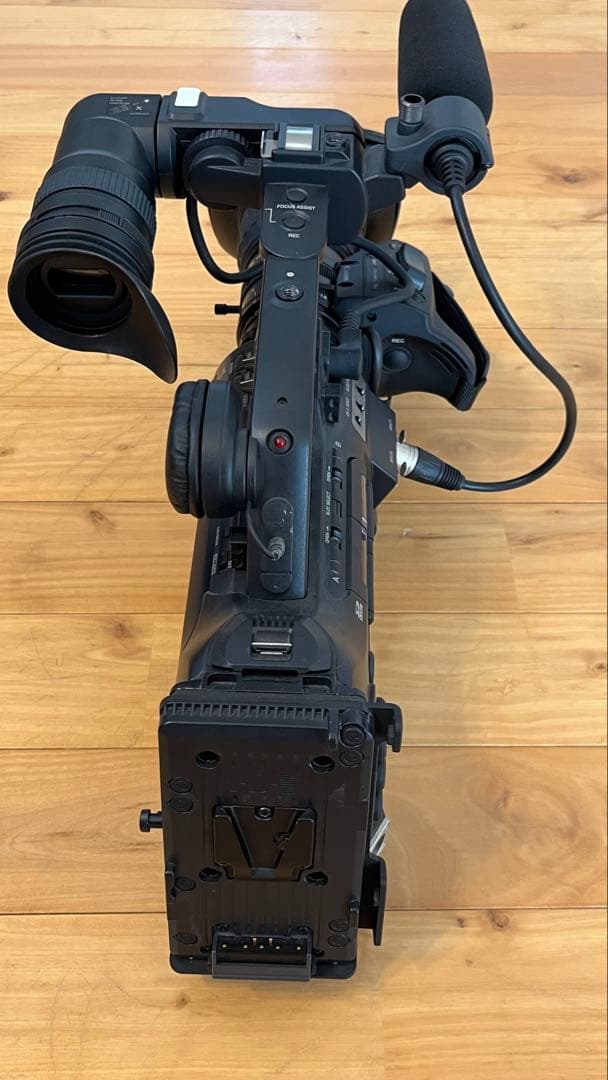 JVC 業務用ビデオカメラ GY-HM750