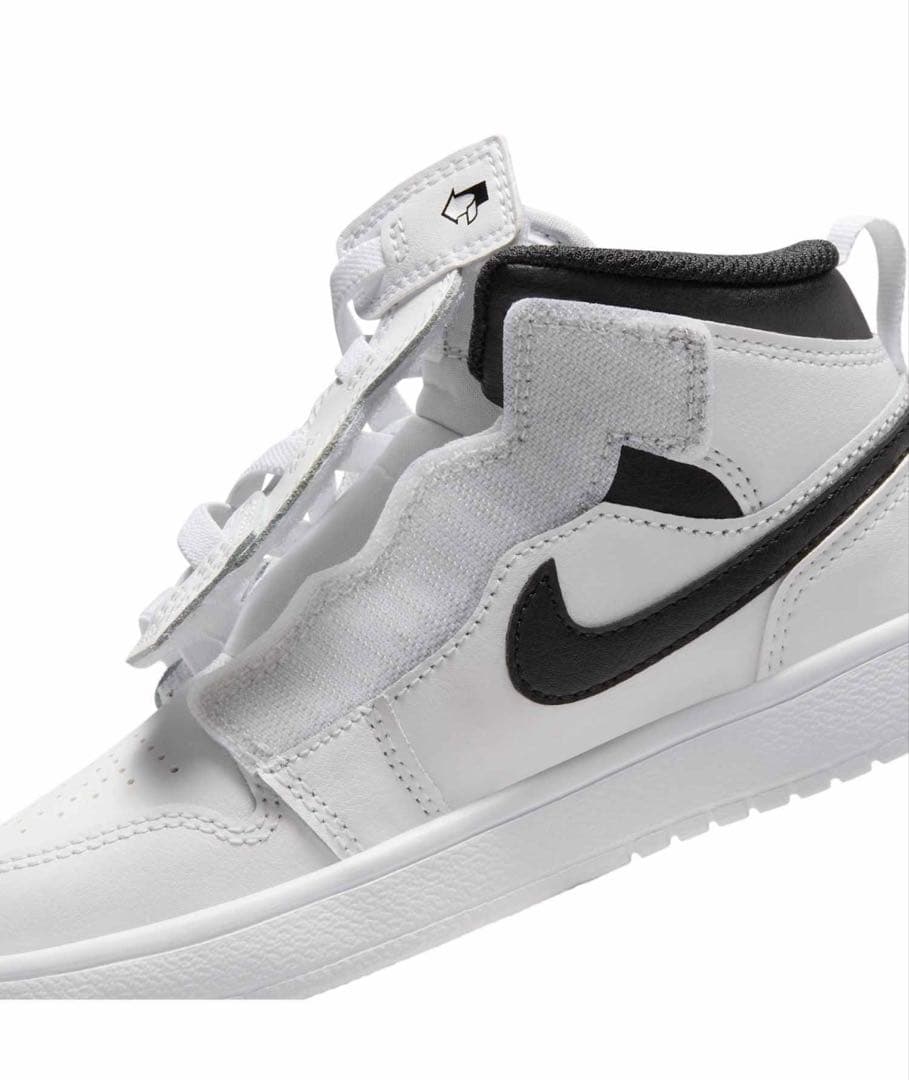 スニーカー Jordan 1 Mid Alt DR9745-132