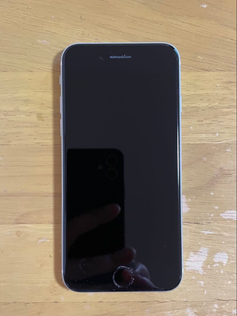 iPhone SE ホワイト 64G