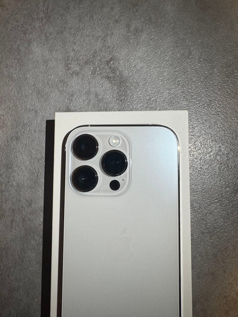 カ*テ様 Apple iPhone 14 Pro 128GB シルバー 本体