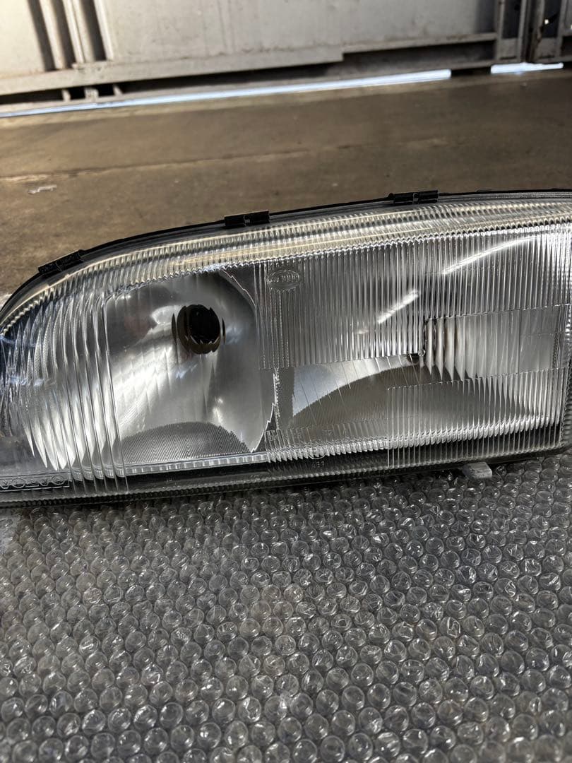 99年式 V70(8B) 純正ヘッドライト