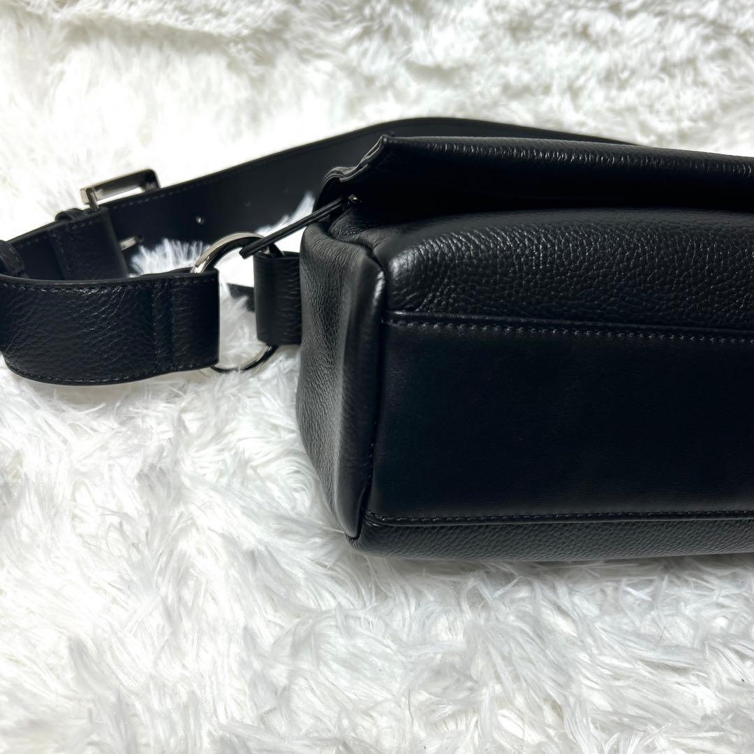 【極美品・未使用級】BEARDSLEY 2way レザーボディバッグ ブラック