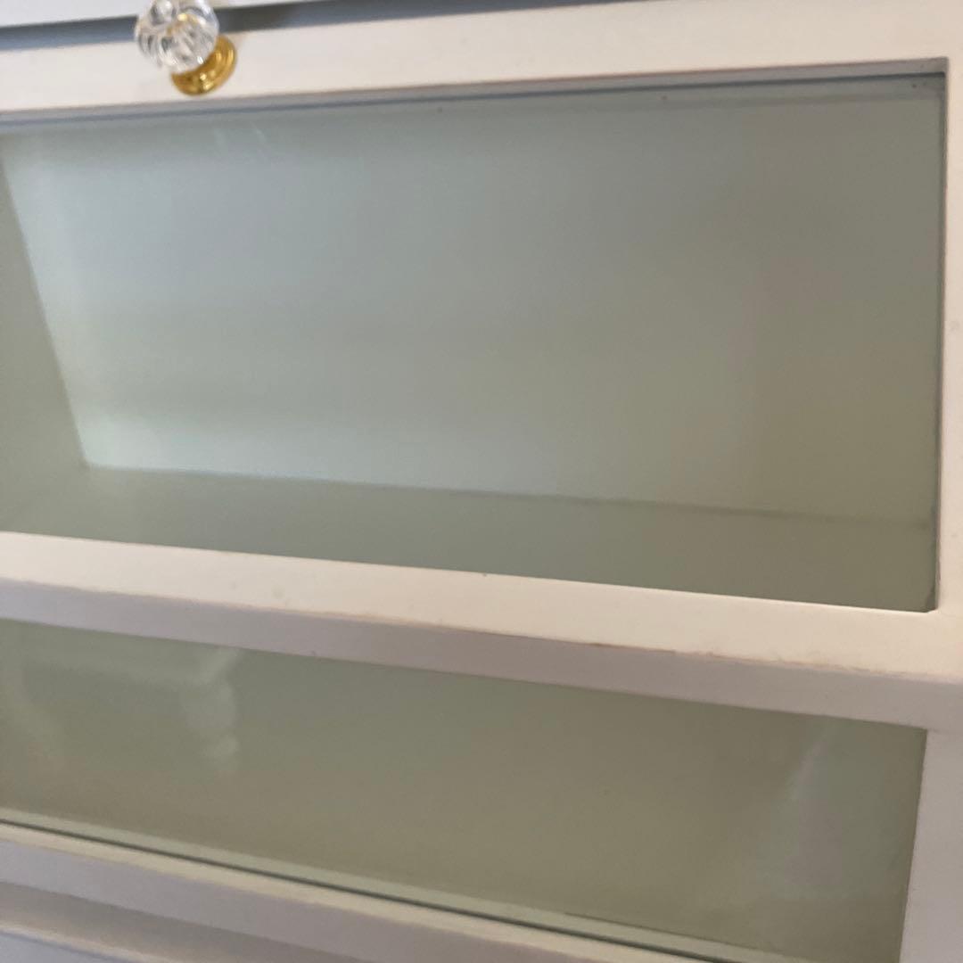 ガラスキャビネット【アンティーク調】【引出し付き】