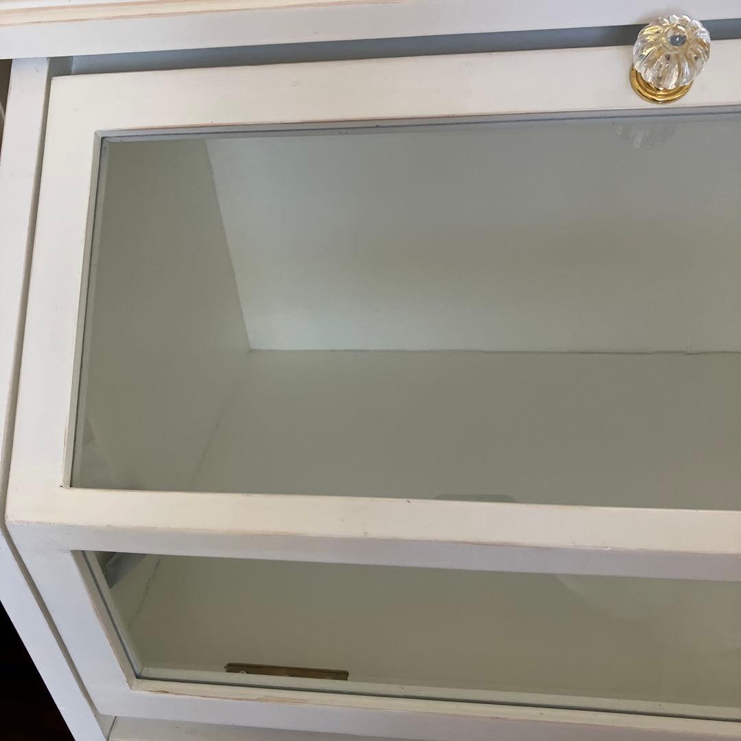 ガラスキャビネット【アンティーク調】【引出し付き】