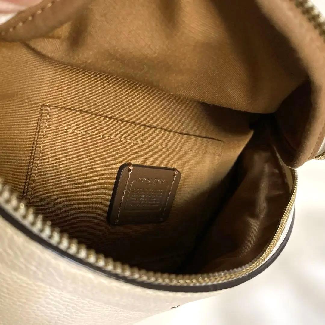 COACH ホワイトレザー ボディバッグ