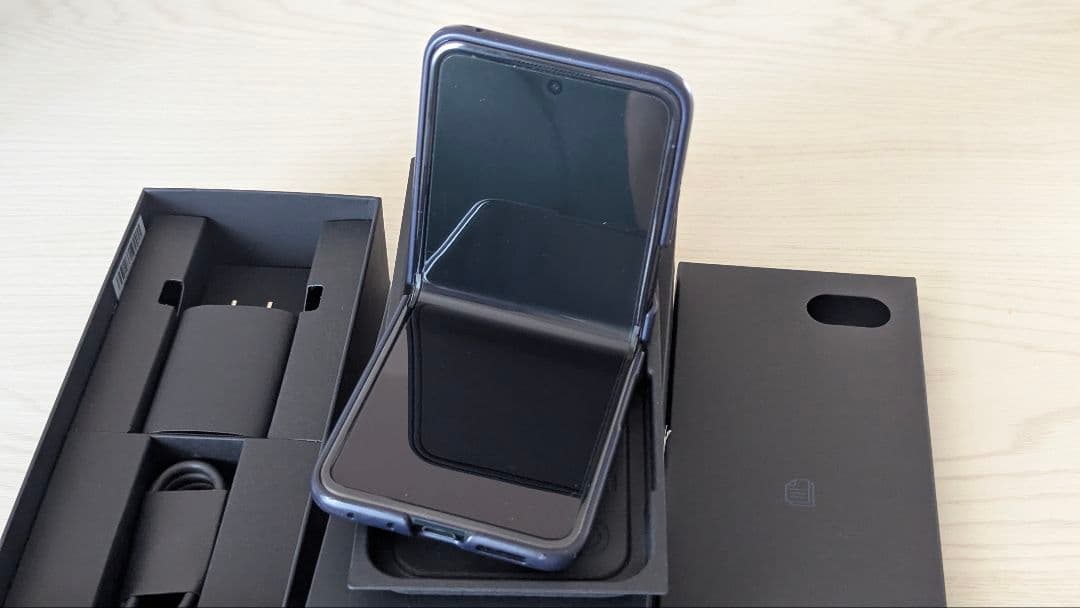 MOTOROLA 国内版 razr 50 ultra 12GB 256GB