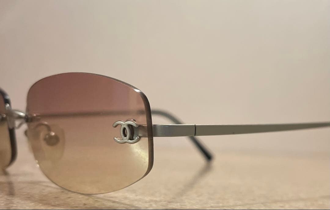 CHANEL グラデーションピンクレンズ サングラス