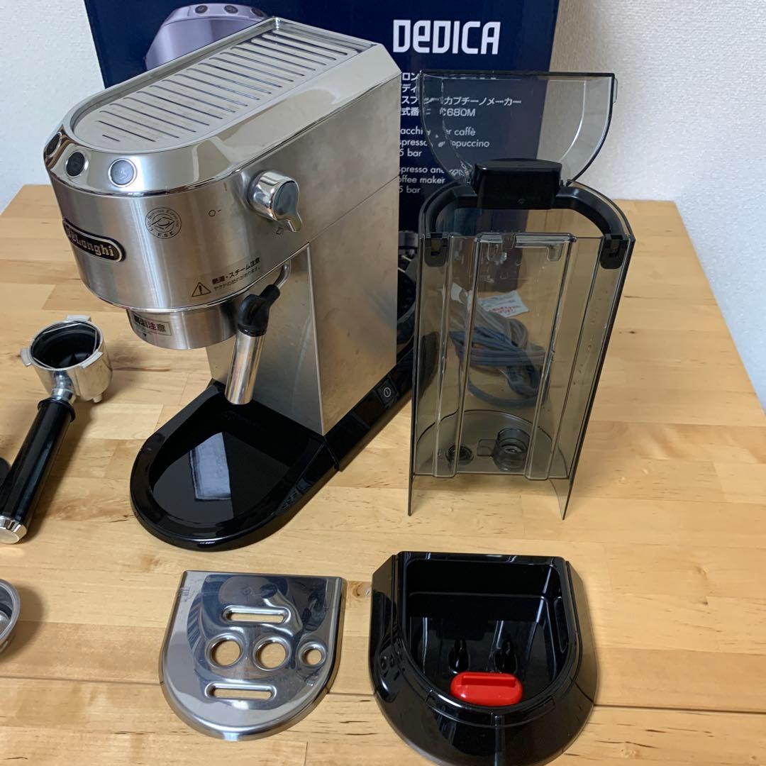 DeLonghi Dedica デロンギ デディカ エスプレッソ EC680M