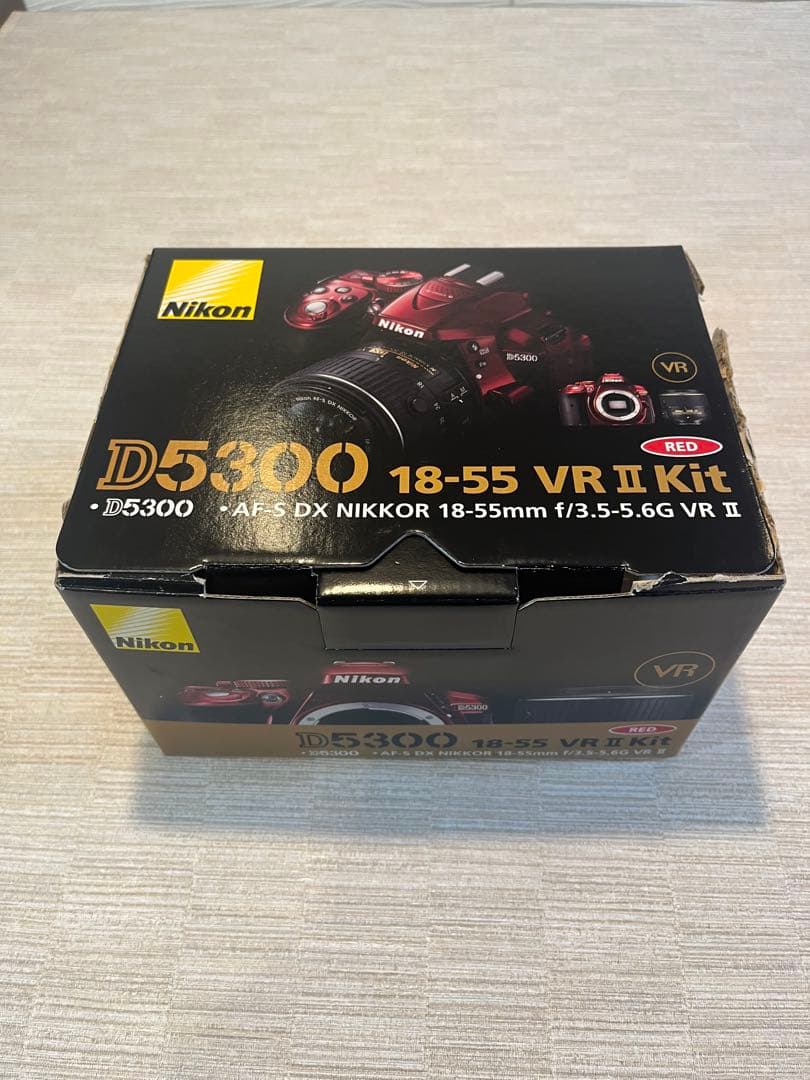 美品　ニコン D5300 一眼レフカメラ レッド
