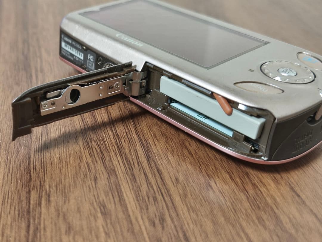 デジタルカメラ キャノン Canon IXY 510IS ピンク