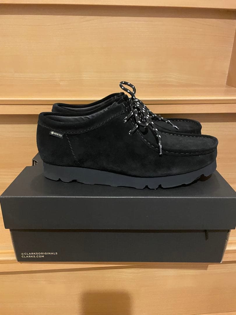 靴 clarks wallabee gtx black uk7