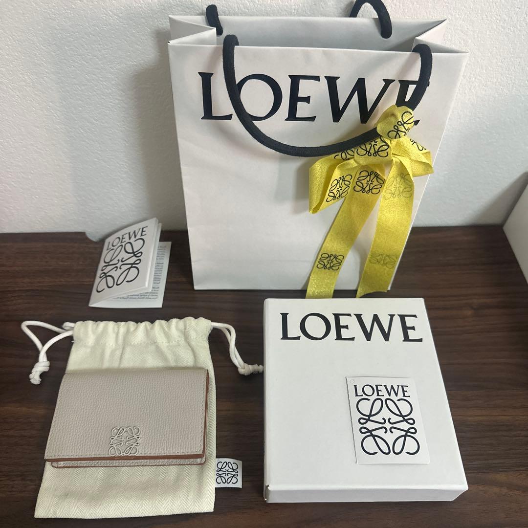 【最終値下げ】ロエベ ベージュ 名刺入れ カードケース