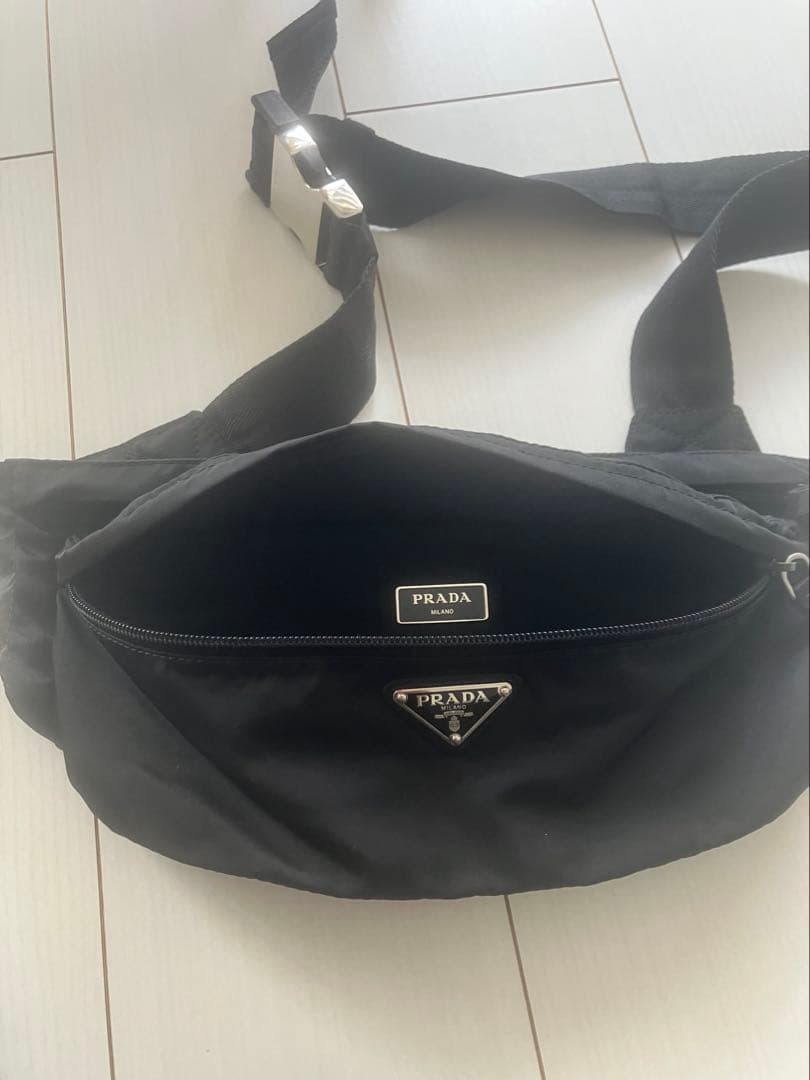 プラダ　ウエストポーチ