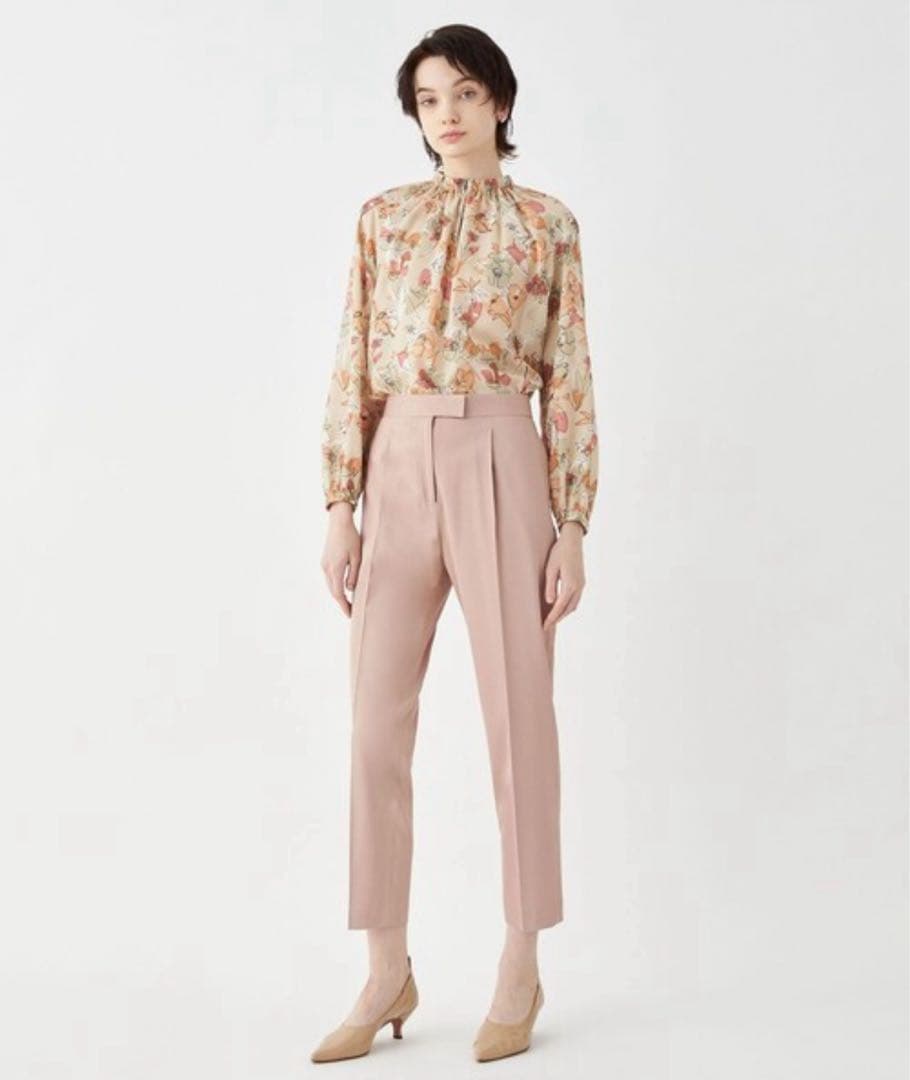 美品 トゥモローランド 24SS 近年 ピオニープリントブラウス 定価2.3万