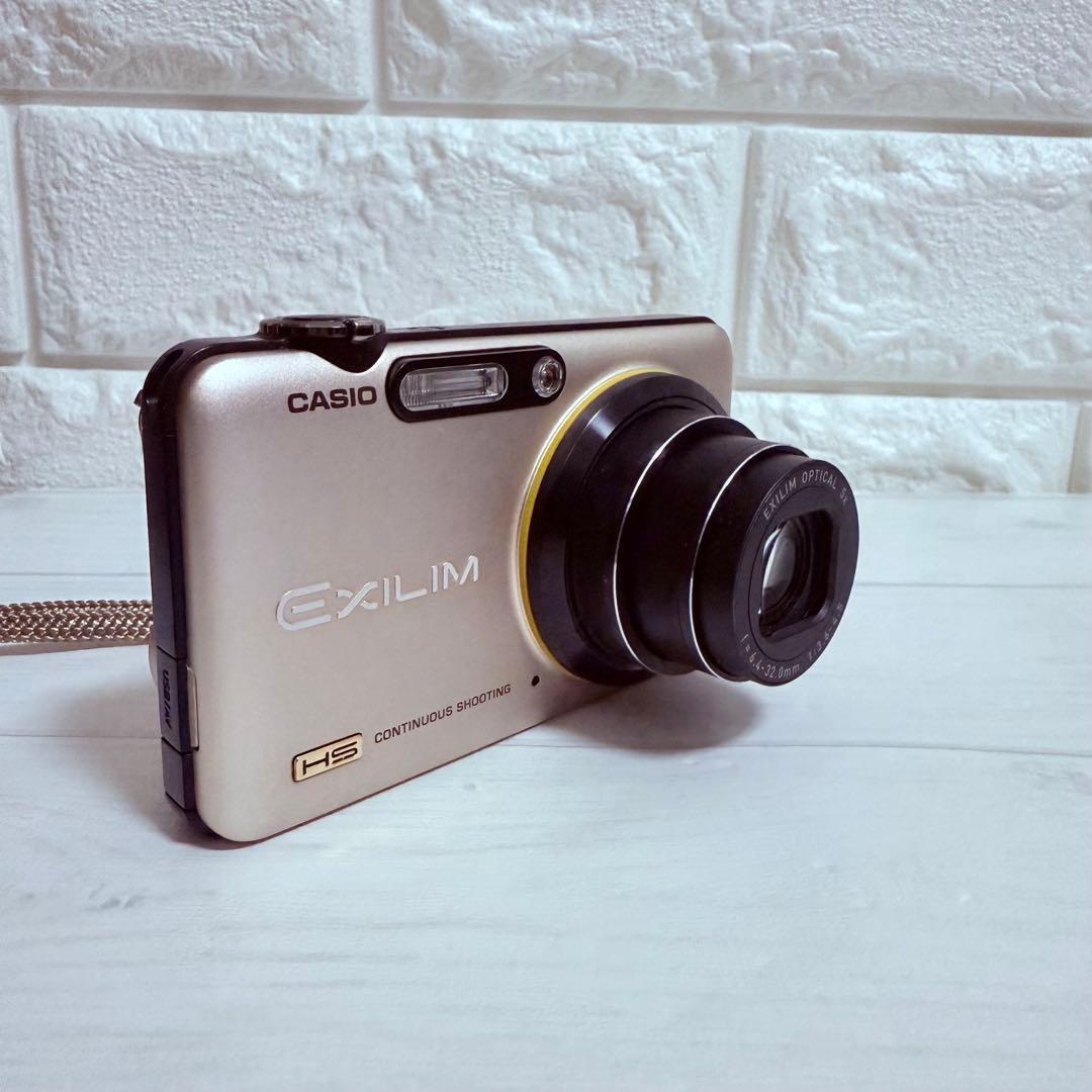 美品 CASIO EXILIM EX-FC150 ゴールド 高速連写＆HD動画