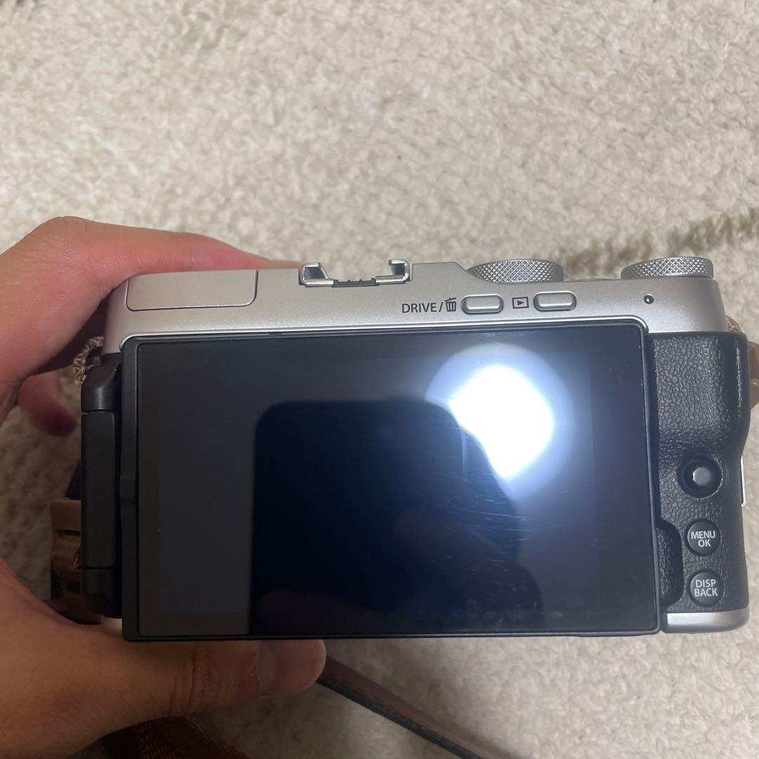 【クルティ】 Fujifilm X-A7 ミラーレスカメラ 5-45mm