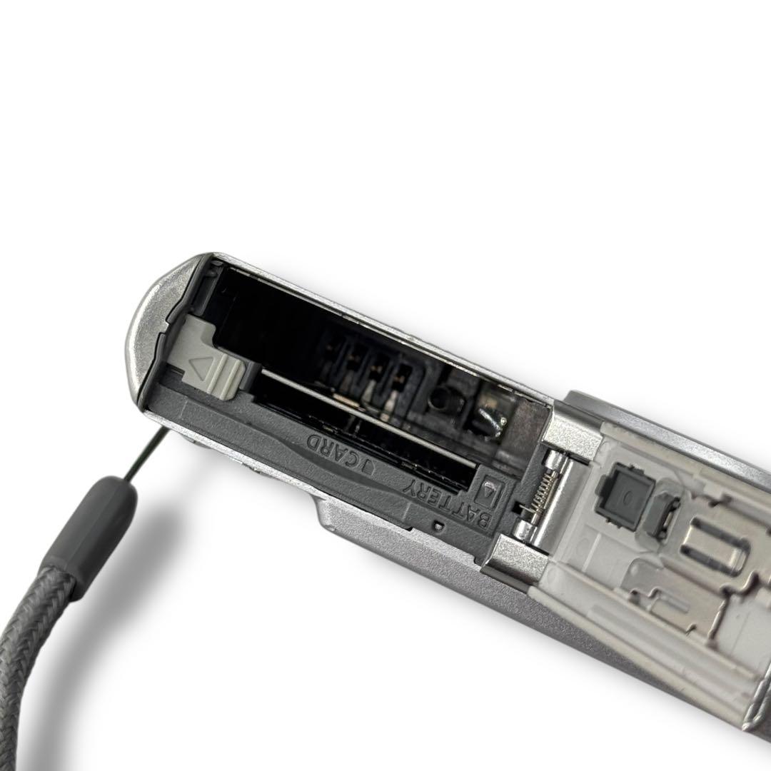 動作◎パナソニック LUMIX DMC-FX4 箱付き シルバー コンデジ