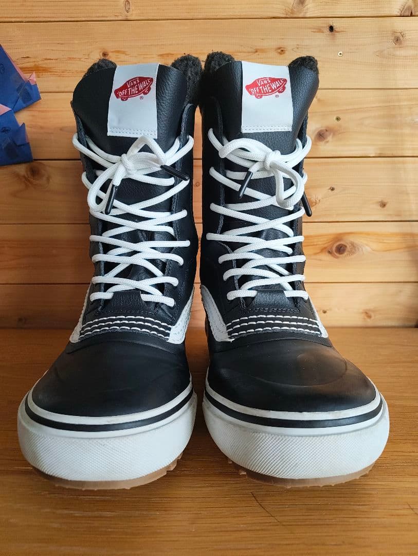 VANS STANDARD MTE ブラックブーツ