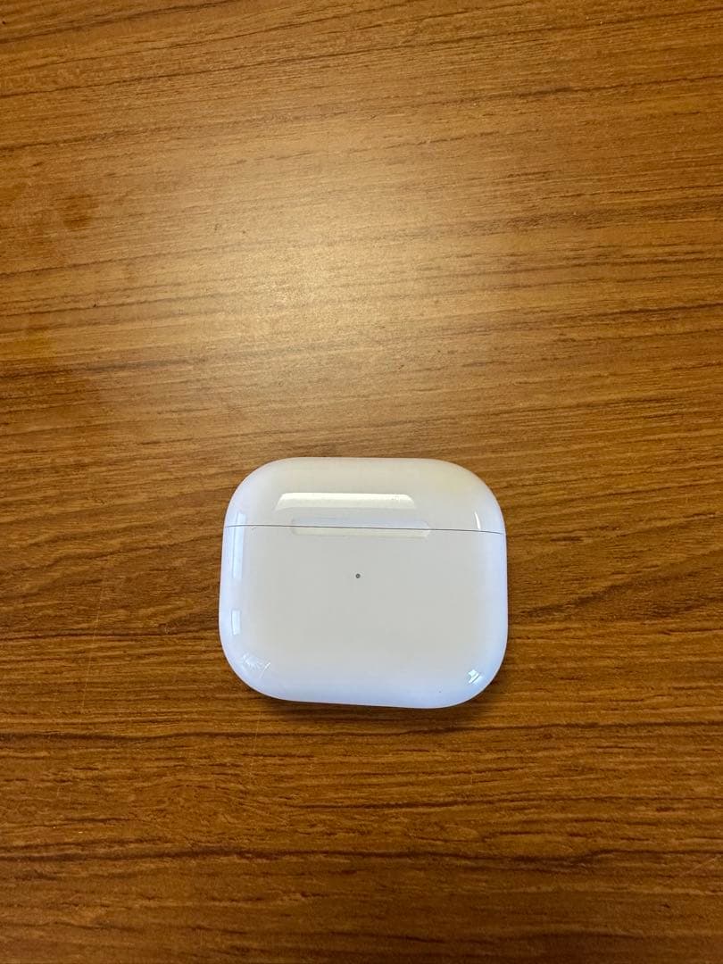 AirPods 第3世代　本体 ホワイト 充電ケース付