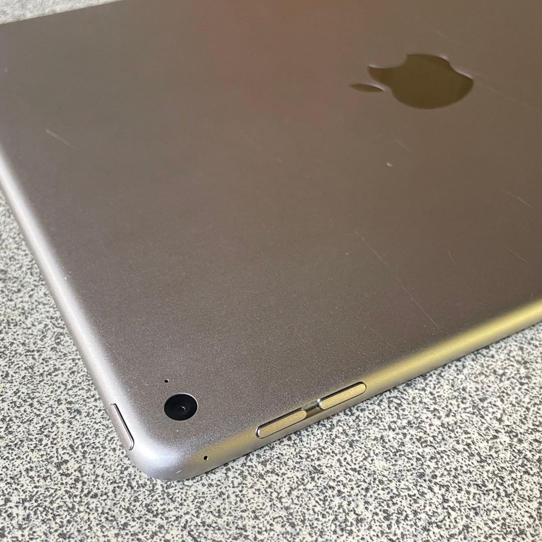 送無料F12 iPad Air 第2世代 スペースグレイ 128GB Wi-Fi