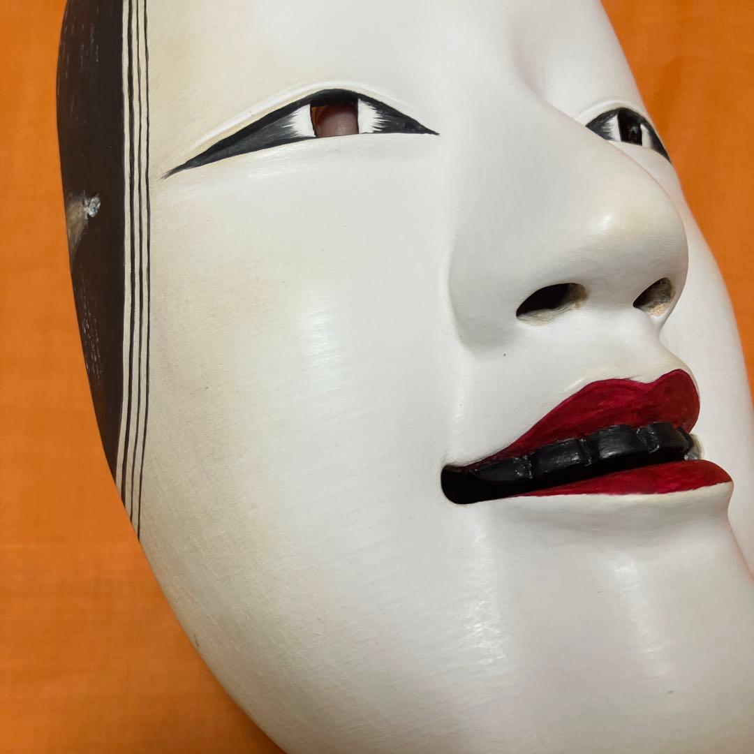 美品　能面　増女　(ますおんな) 木彫り　手彫り　桐箱　能面袋