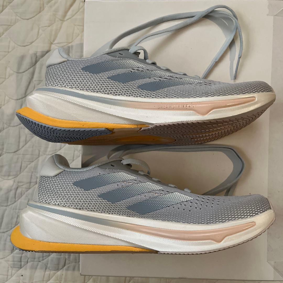 【新品】アディダス　スーパーノヴァ　ライズ　24㎝