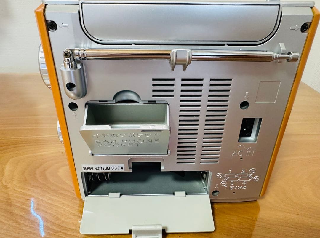 ビクター　ラジオ（FM/AM)　RA-H56