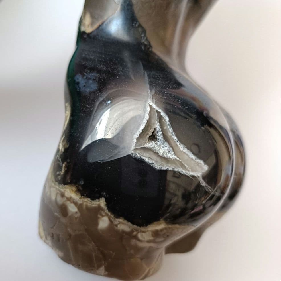 BIG　ボルケーノアゲート　火山瑪瑙　女性像　モデル　トルソー　天然石　置物