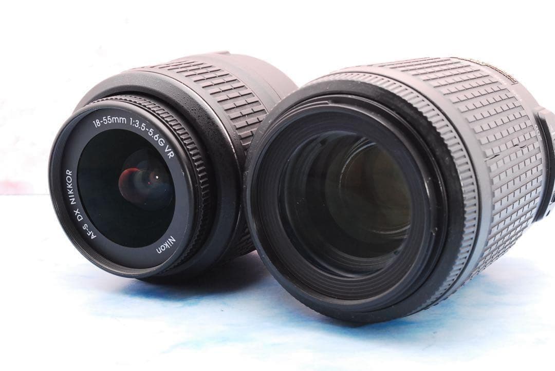 Nikon D5600✨一眼レフカメラ✨望遠レンズ付Wレンズ✨スマホ転送！