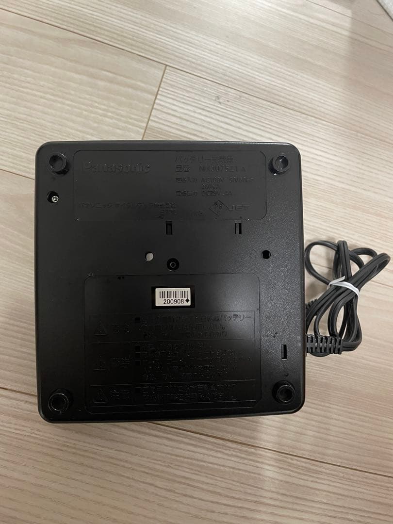 Panasonic NKJ075Z1-A 充電器