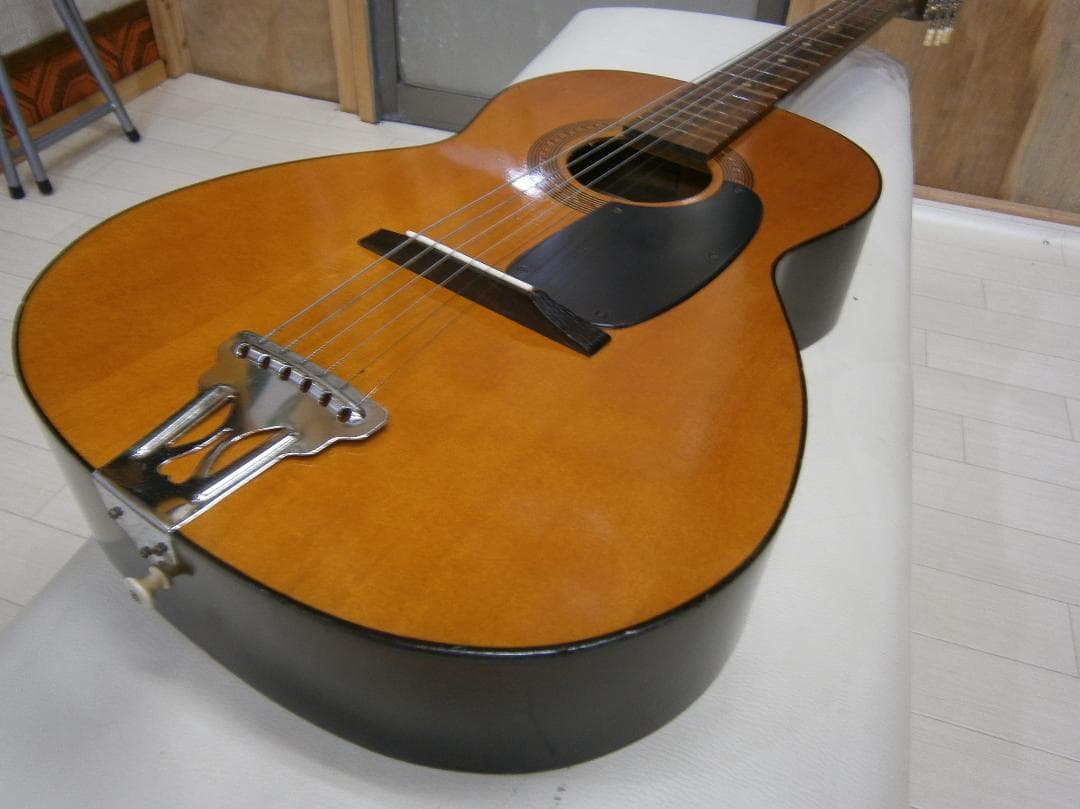 値下げ・Shima＜NO.1400＞日本製・ビザールギター・ピックギター