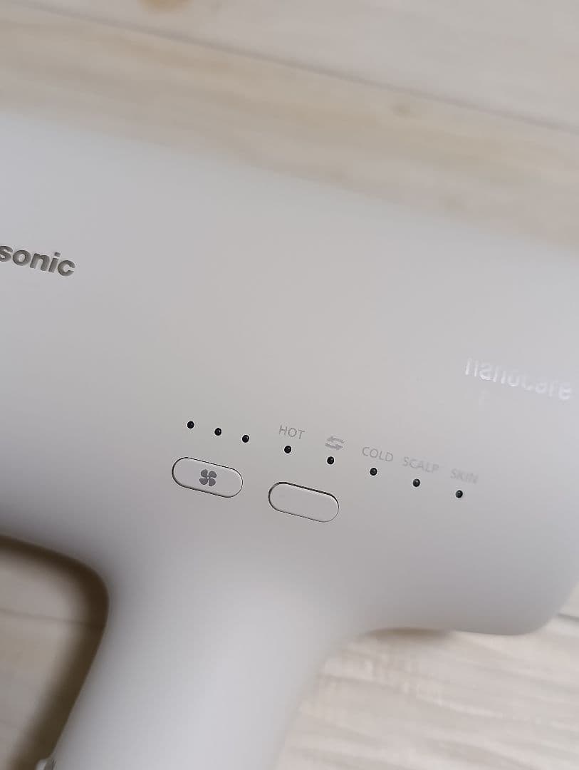 パナソニック ナノケア Panasonic EH-NA0J 22年製 WH 01