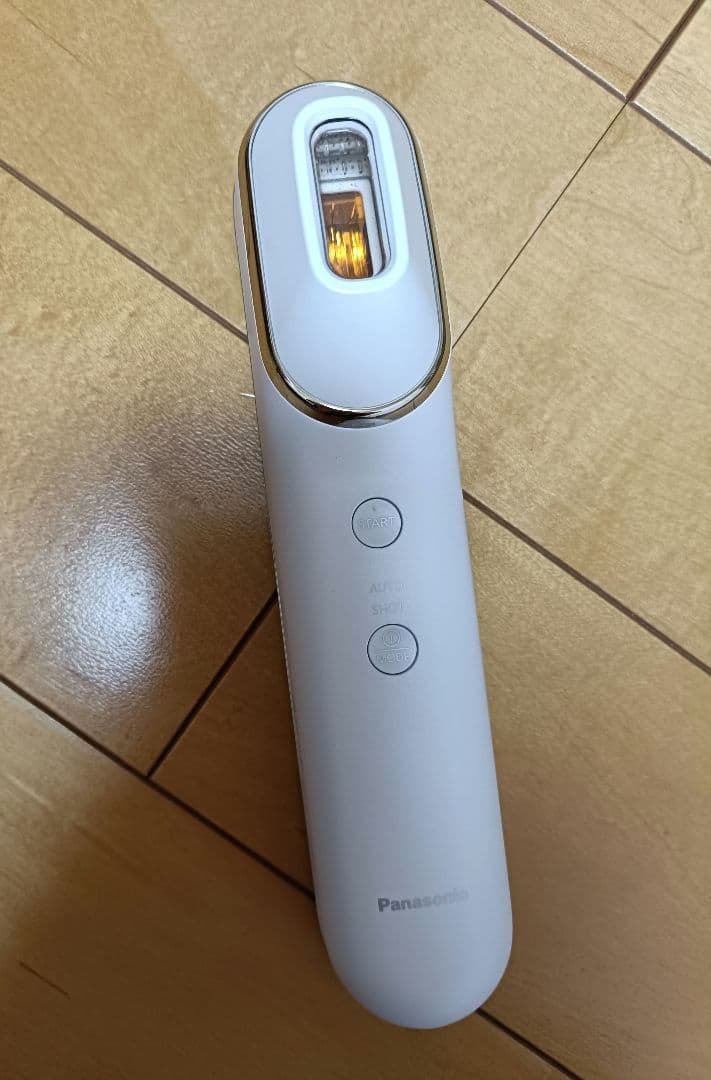 Panasonic 光美顔器 フォト ブライトショット EH-SL85-W